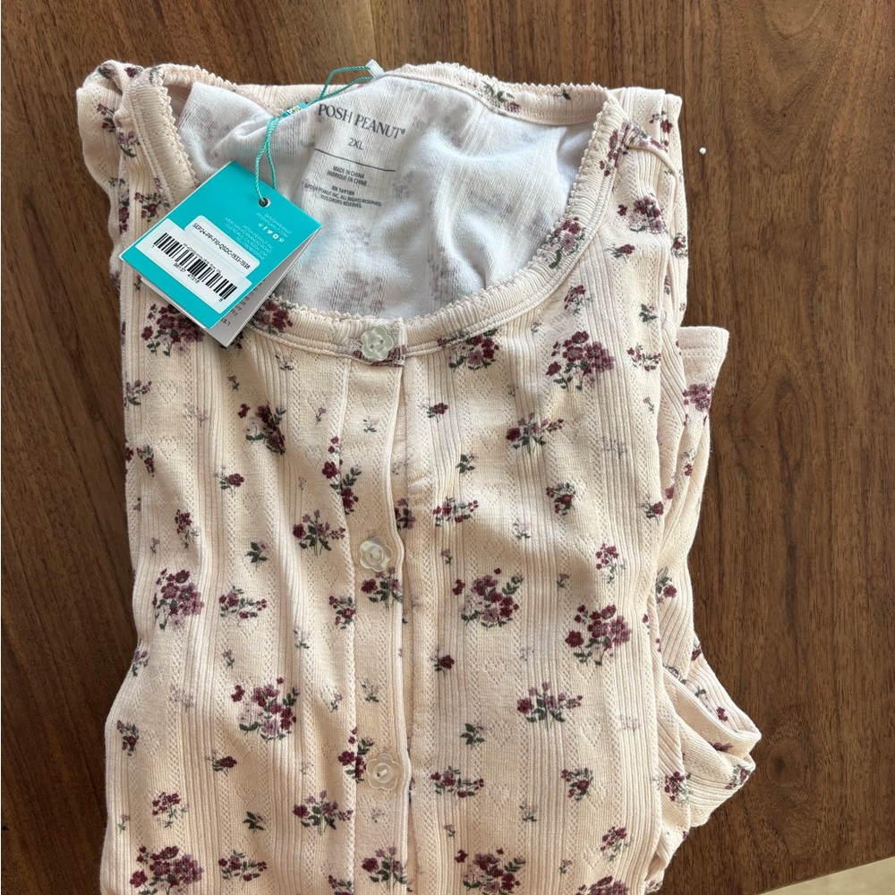 Posh Peanut Pink Floral Button-Up Top